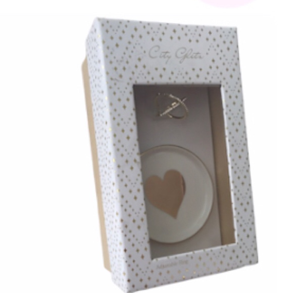 💕🆕 New Adjustable Ring & Ring Tray Gift Set